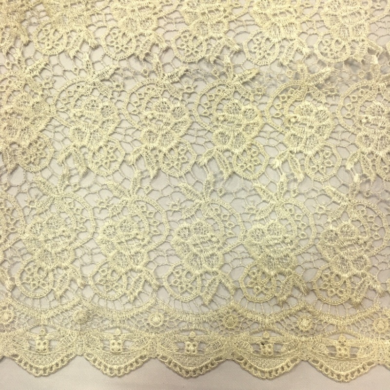 Scalloped Floral Lace CREAM